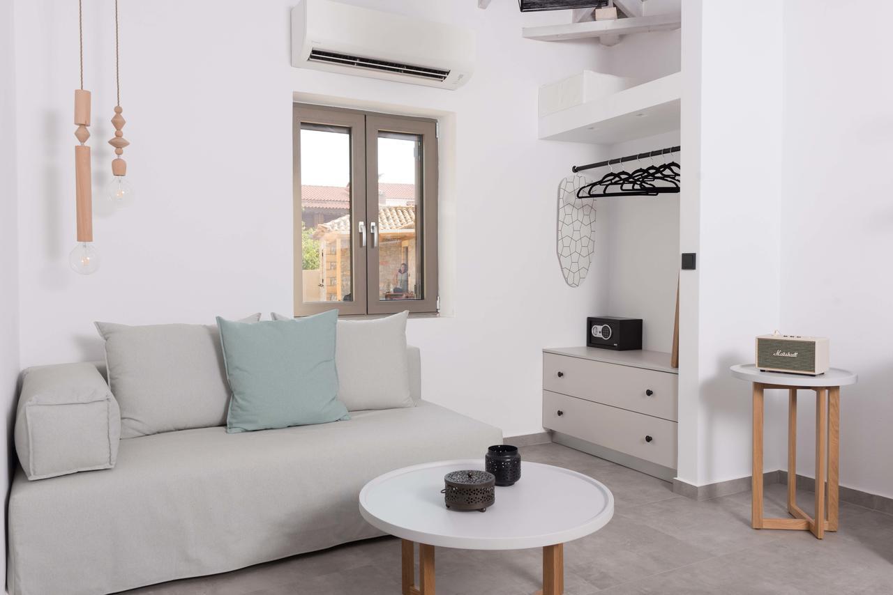 Calme Suites Mani Agios Nikolaos  Extérieur photo